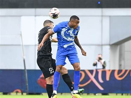 במשחק של יום שישי (צילום: ברני ארדוב)