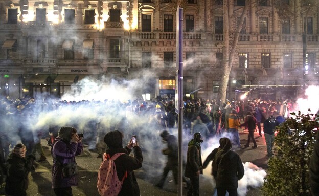 הפגנה בגאורגיה ומחאות בגאורגיה (צילום: Daro Sulakauri, getty images)