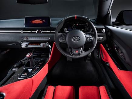 דיפוני אלקנטרה אדומים להעשרת החוויה