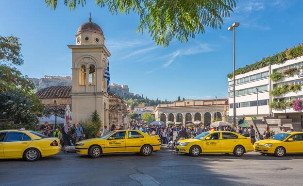 מוניות אתונה יוון (צילום: Frank Fell Media, shutterstock)