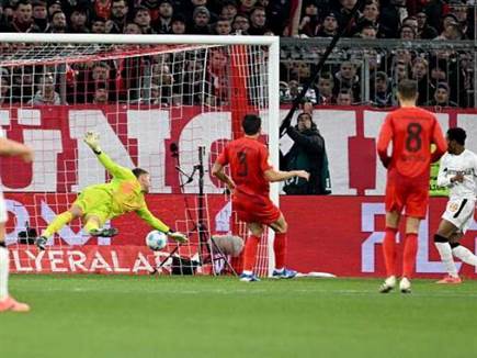 באיירן מודחת שוב מהגביע (GETTY)