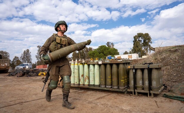 תגבור כוחות אוויריים וקרקעיים בגזרת רמת הגולן (צילום: דובר צה"ל)