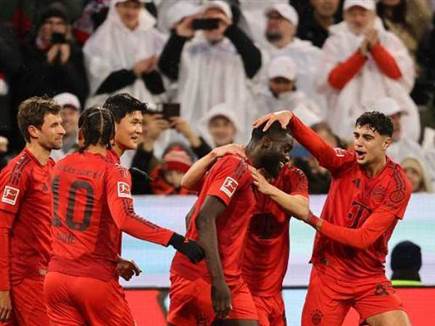 וגם ראה את אופאמקנו כובש מוקדם (GETTY)