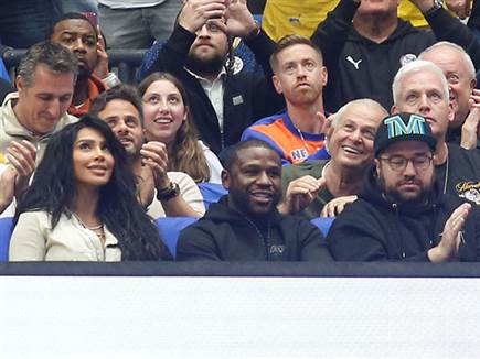 גם פלויד מיוות`ר הגיע לצפות (אלן שיבר)