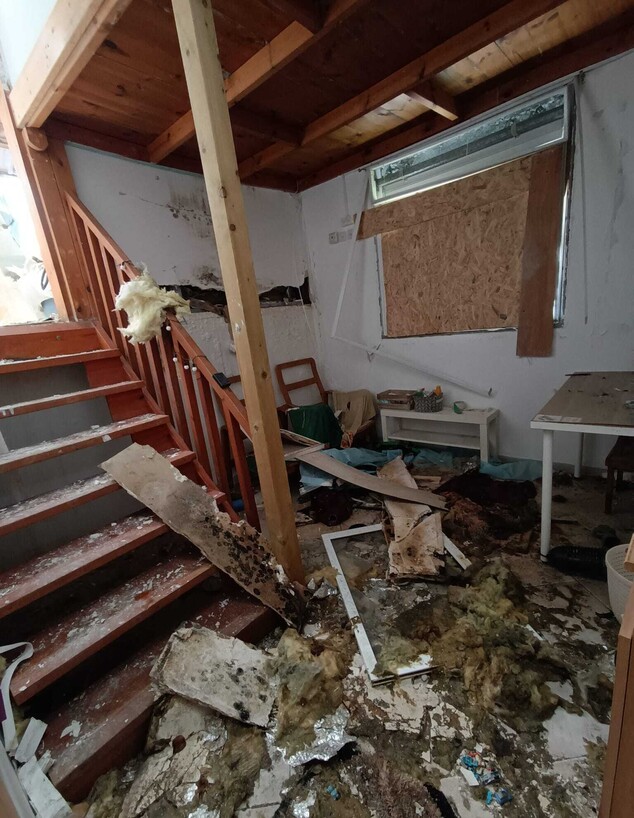 Les escaliers d’une maison détruite au nord (photo : Privé)