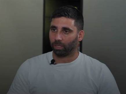 "איך אפשר להגיד לא לחצי מיליון דולר? איך אפשר להגיד לא לקדוש ברוך "איך אפשר להגיד לא לחצי מיליון דולר? איך אפשר להגיד לא לקדוש ברוך