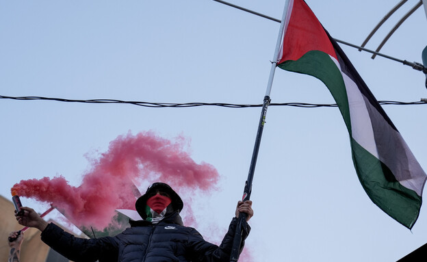 הפגנה פרו פלסטינית בקנדה  (צילום: Photo by Mert Alper Dervis/Anadolu via Getty Images)