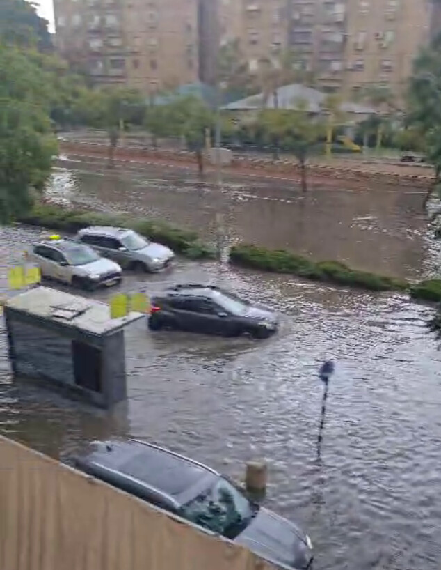 הצפות באשדוד  (צילום: שימוש לפי סעיף 27א' לחוק זכויות יוצרים)