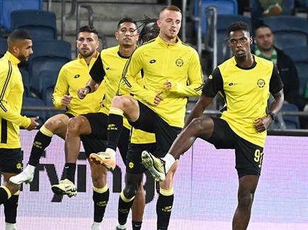 נתניה רצתה לברוח מהתחתית (צילום: ברני ארדוב)