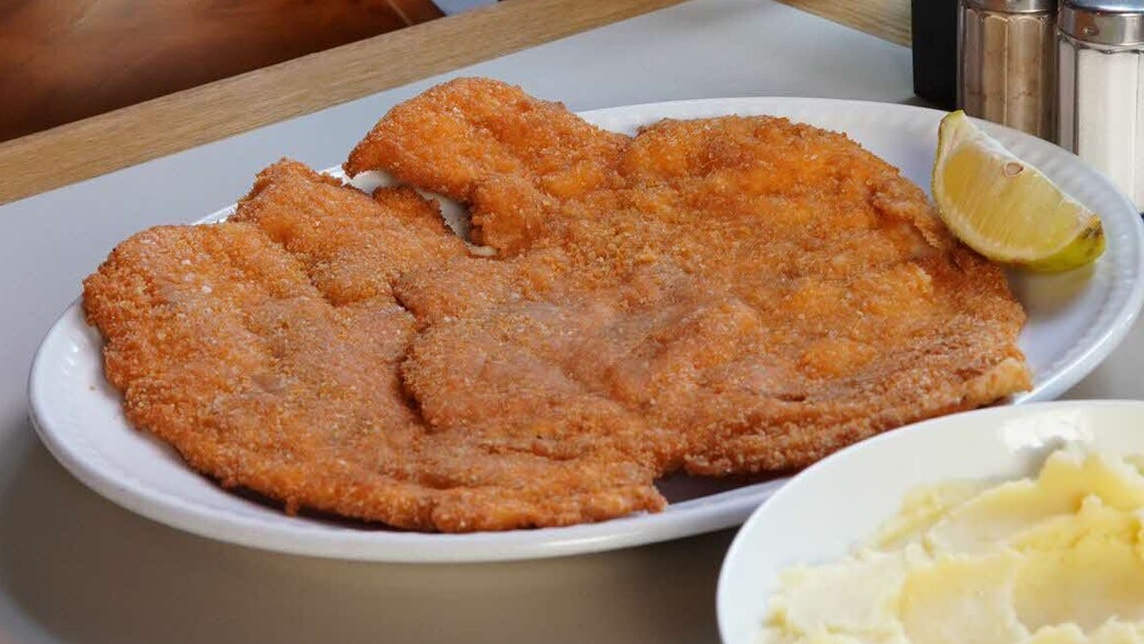 שניצל של 250 גרם. רובע בר יין שניצל של 250 גרם. רובע בר יין