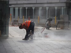 פועלי בנייה בתל אביב