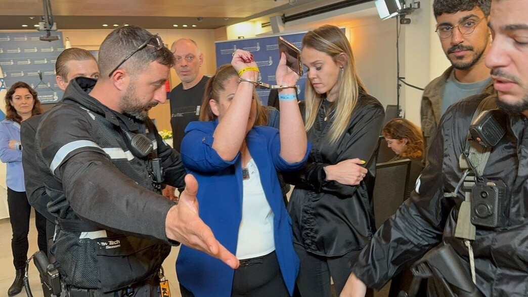 עו"ד תמר ארבל, התפרצה בעת שנאם ח"כ איימן עודה 