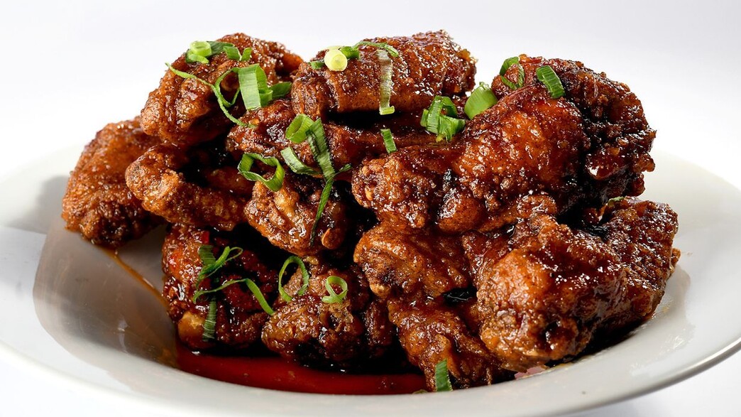 כנפיים חריפות של אגאדיר