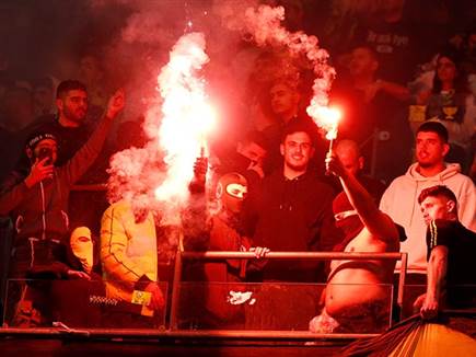 אבוקות (אלן שיבר)