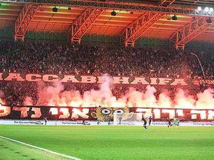 התפאורה של הירוקים (אלן שיבר)