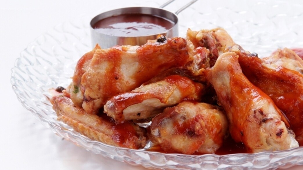 כנפיים ברוטב ברביקיו כנפיים ברוטב ברביקיו