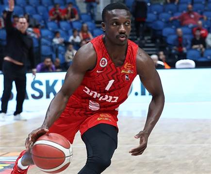 וכשהארפר נכנס לעניינים, לעצור את השניים כבר היה בלתי אפשרי עבור רומנים