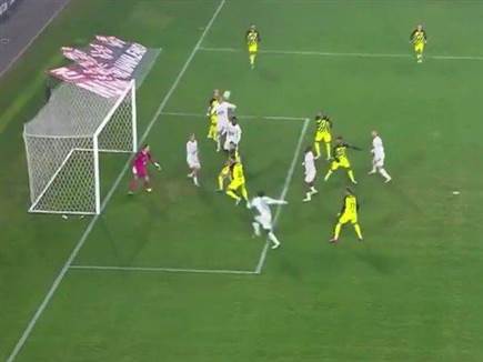 סמביניה מתקדם לרחבה