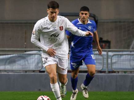 האורחת פתחה בשליטה (דני מרון)