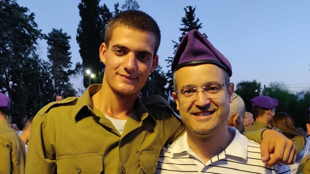 רותם יעיש ז"ל יחד עם דודו דרור