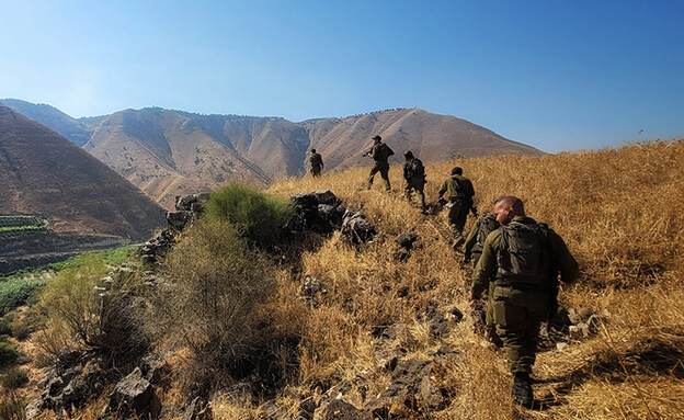 חיילים בדרום הגולן (צילום: ג'ורג'י נורקין, רשות הטבע והגנים)