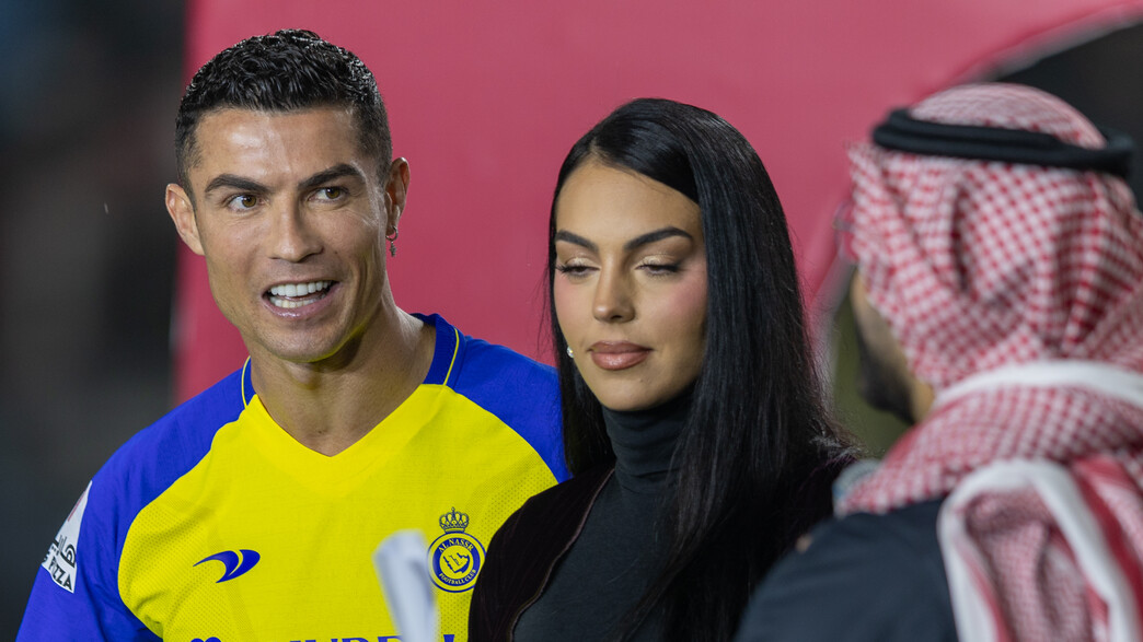כריסטיאנו רונאלדו, ג'רג'ינה רודריגז. רונאלדו כריסטיאנו רונאלדו, ג'רג'ינה רודריגז. רונאלדו