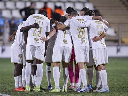 בית“ר ירושלים רצתה לחזור למסלול (צילום: מאור אלקסלסי)