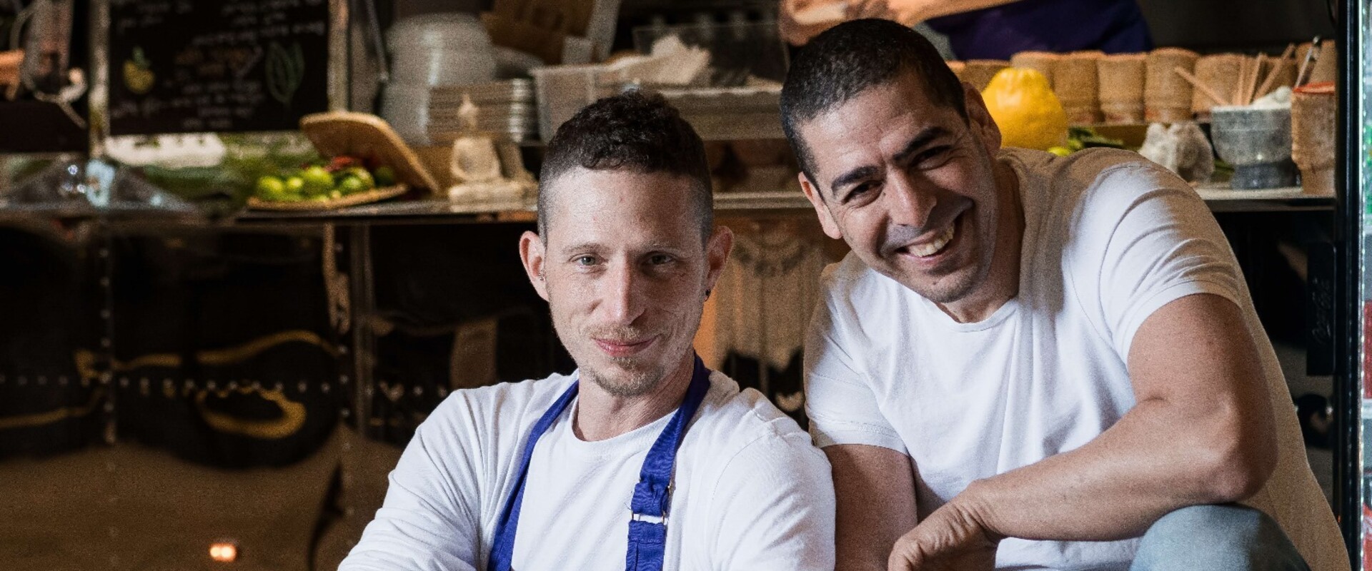 השפים שפתחו את המסעדה: יוסי שטרית ותומס זהר (צילום: דריה קוזמינה, יחסי ציבור)