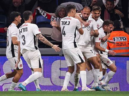 הפועל ת“א כבשה שער מהיר (צילום: מאור אלקסלסי)