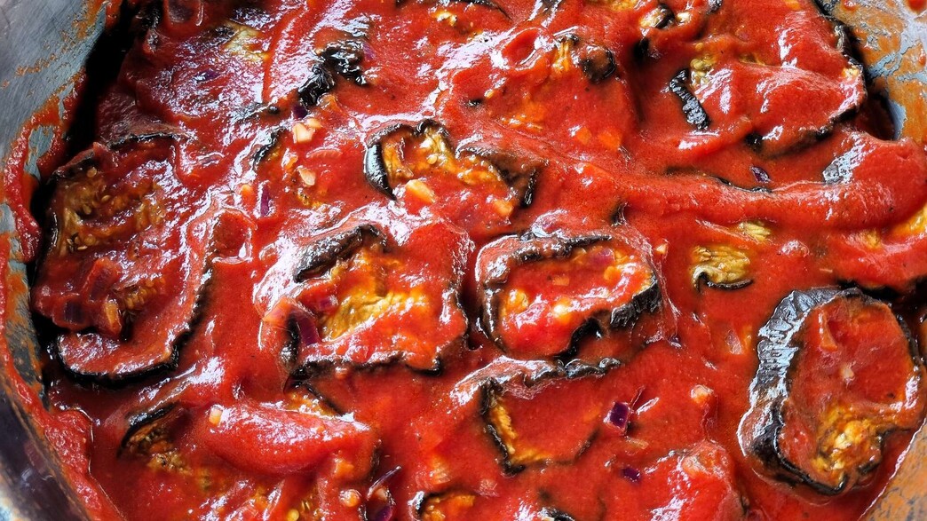 סלט חצילים מטריף ללא טיגון