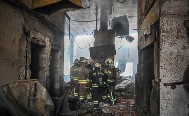 עשרות הרוגים בשרפה באתר סקי בטורקיה (צילום: AP)