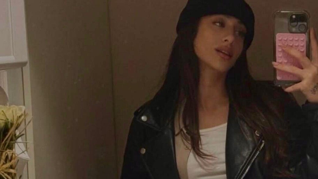 ענבל ביבי עם חומרים אסורים ענבל ביבי עם חומרים אסורים