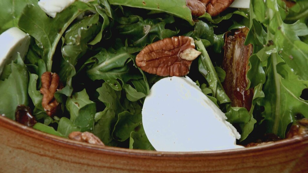 סלט חובזה, רוקט ותמרים סלט חובזה, רוקט ותמרים