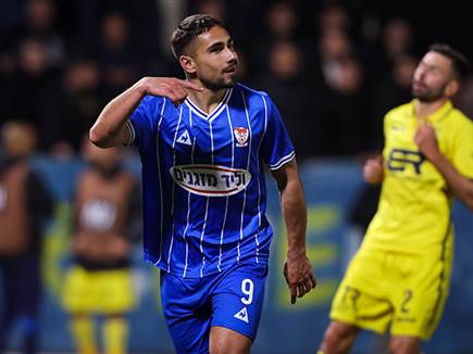 רמאלינגום עם הפנדל המוצלח (מאור אלקסלסי)