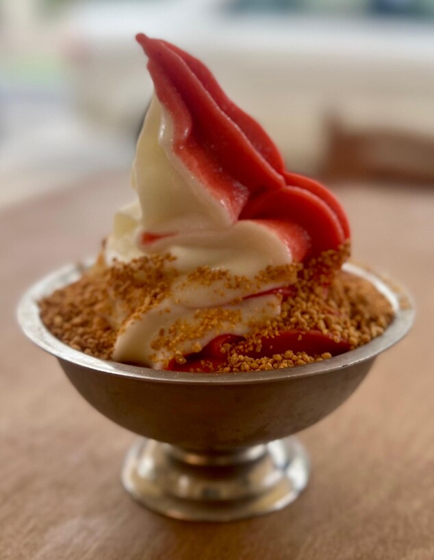 גלידת soft serve  (צילום: ניצן לנגר, mako אוכל)