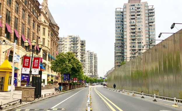 רחוב ריק קורונה ווהאן סין מרכז העיר (צילום: Mark Brandon, shutterstock)