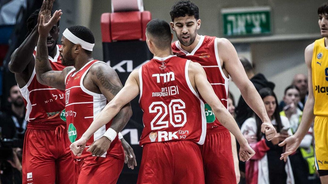 הפועל תל אביב נגד מכבי תל אביב הפועל תל אביב נגד מכבי תל אביב