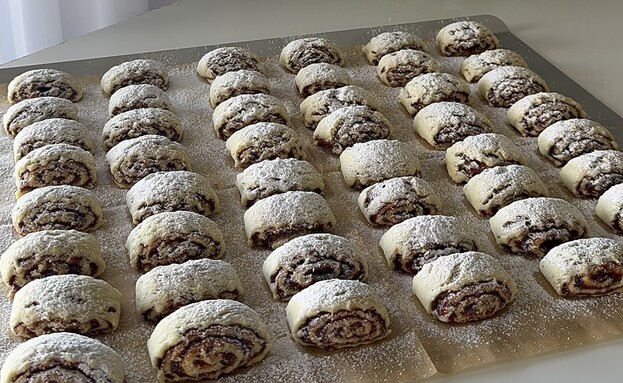 עוגיות מגולגלות עם ריבת חלב וקוקוס