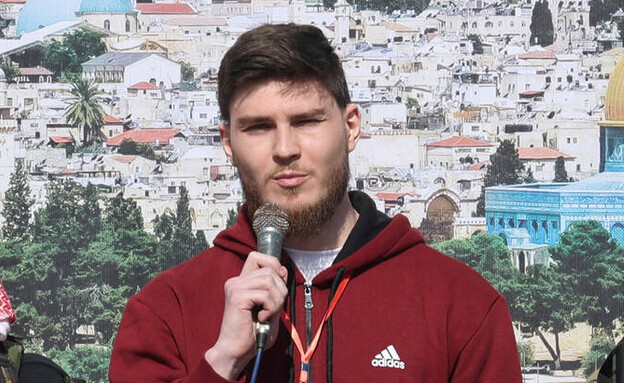 החטוף סשה טרופנוב בשחרור מחמאס ברצועת עזה