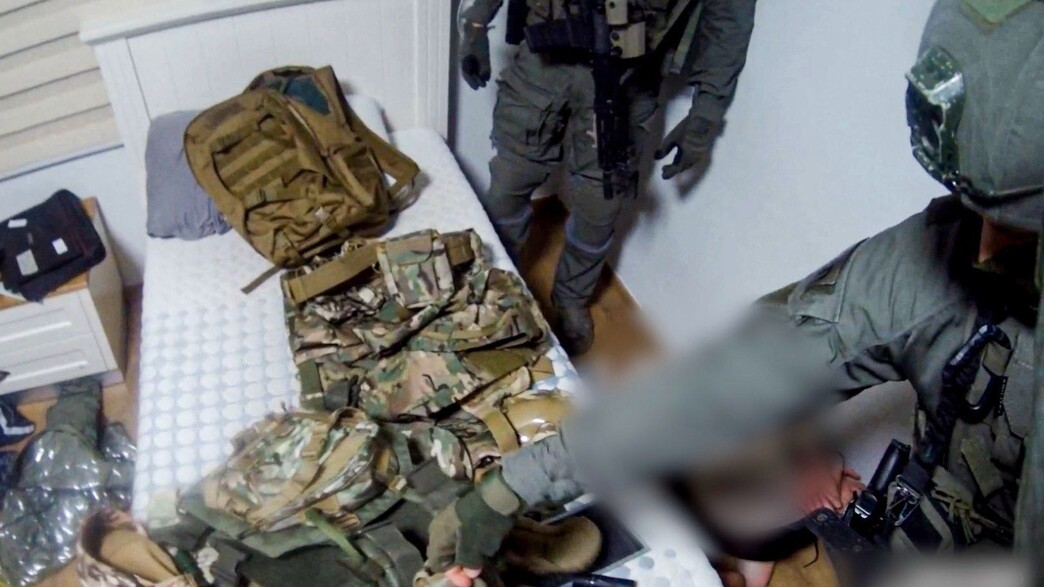 הציוד הצבאי שאותר אצל שני תושבי הצפון שהזדהו עם חמאס