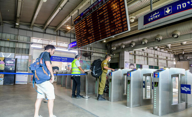 תחנת רכבת סבידור (צילום: אבשלום ששוני, פלאש 90)