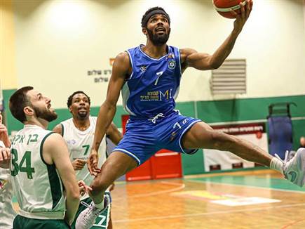 ניצחון גדול לצפת בכפר סבא (צילום: לילך וייס-רוזנברג) (צילום: ספורט 5)