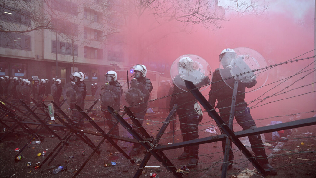 שוטרים בלגיה בריסל הפגנה