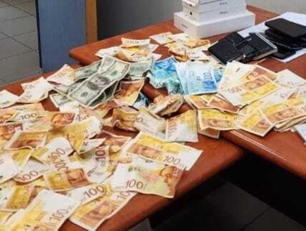 תעלומת חצי מיליון השקלים שנגנבו מדירה באשקלון