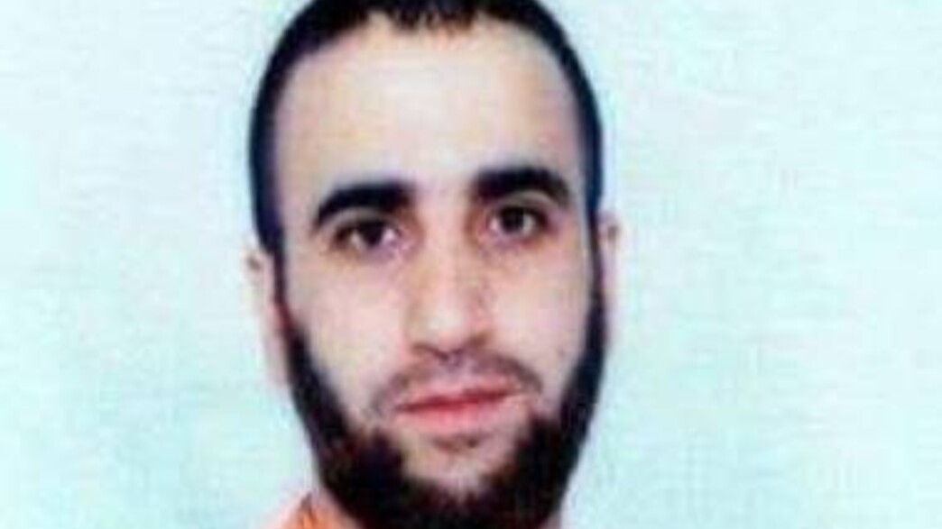 המחבל המשוחרר נאא'ל עביד, נפל מהגג ומת