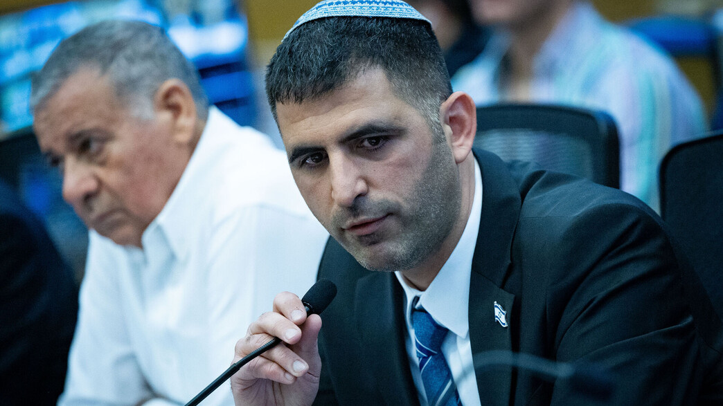 השר שלמה קרעי בוועדה בכנסת