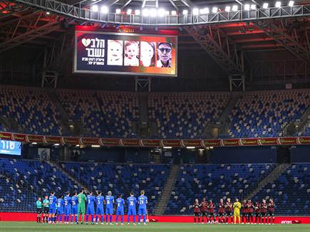 עם טקס כואב לפני הפתיחה (צילום: מאור אלקסלסי)