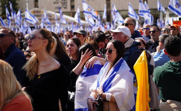 נפרדים משירי, אריאל וכפיר ביבס ז