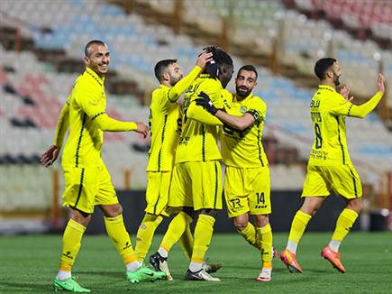 סמביניה הכפיל בנגיחה (לירון מולדובן)