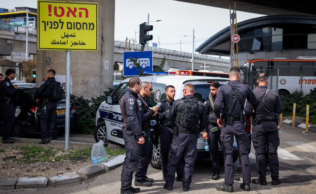 פיגוע בתחנת מרכזית המפרץ בחיפה (צילום: דוד כהן, פלאש 90)